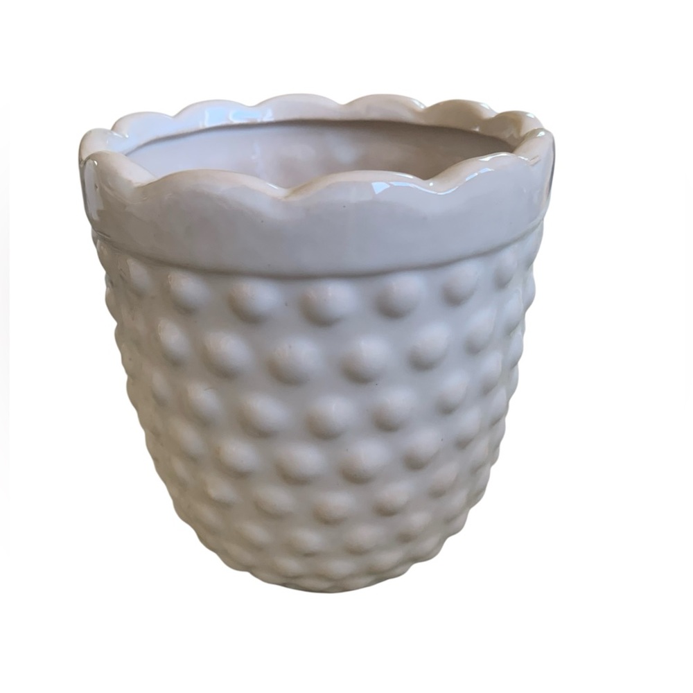 Hobnail white Ceramic Planter - Picture 2 of 5